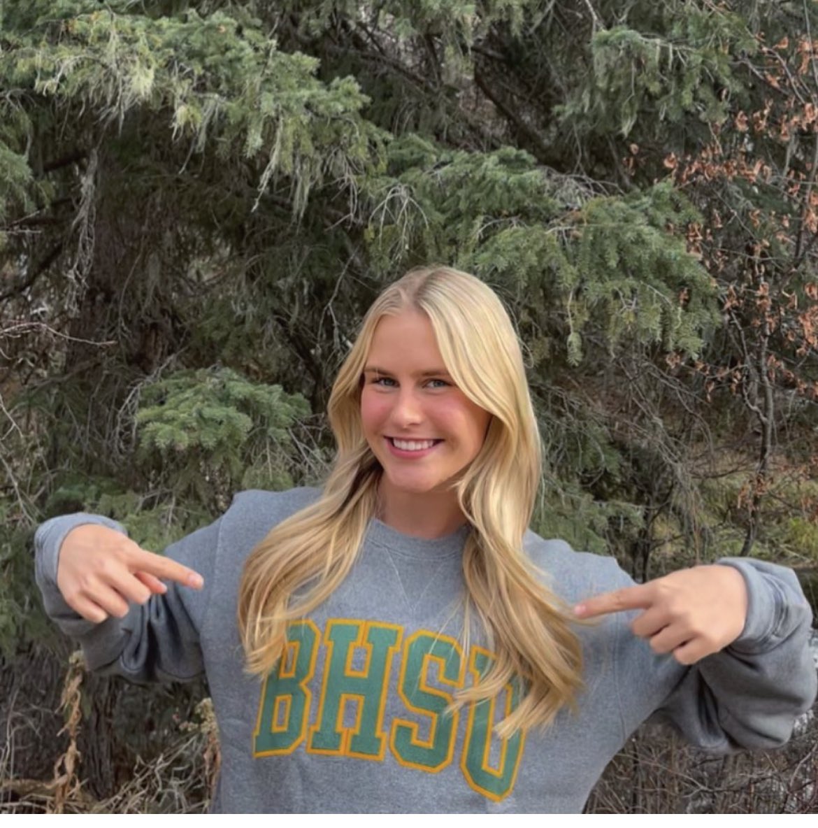Shout out to ‘24 OF, Anna Gietzen on her commitment to Black Hills State University. Proud of you Anna🦂👊🏼🥎