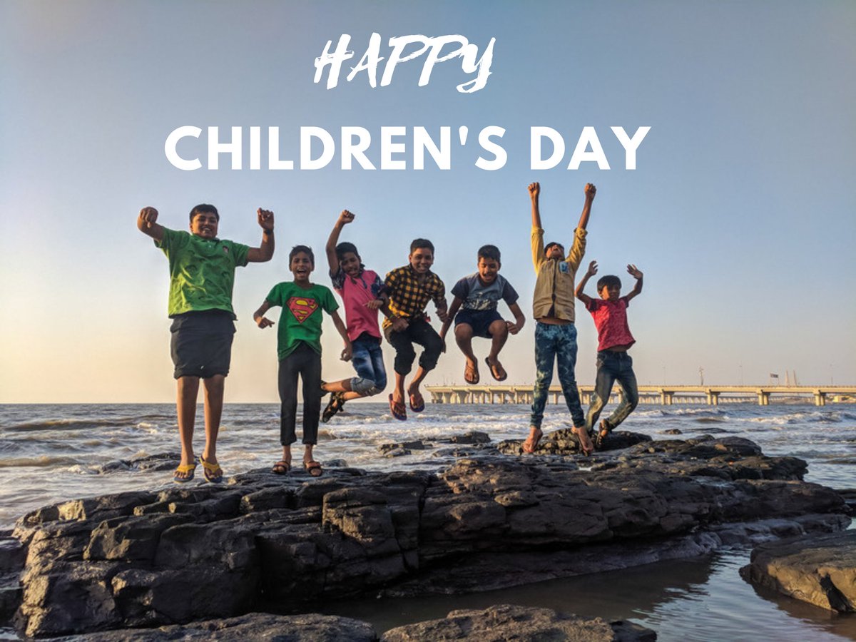 Android World tweet media