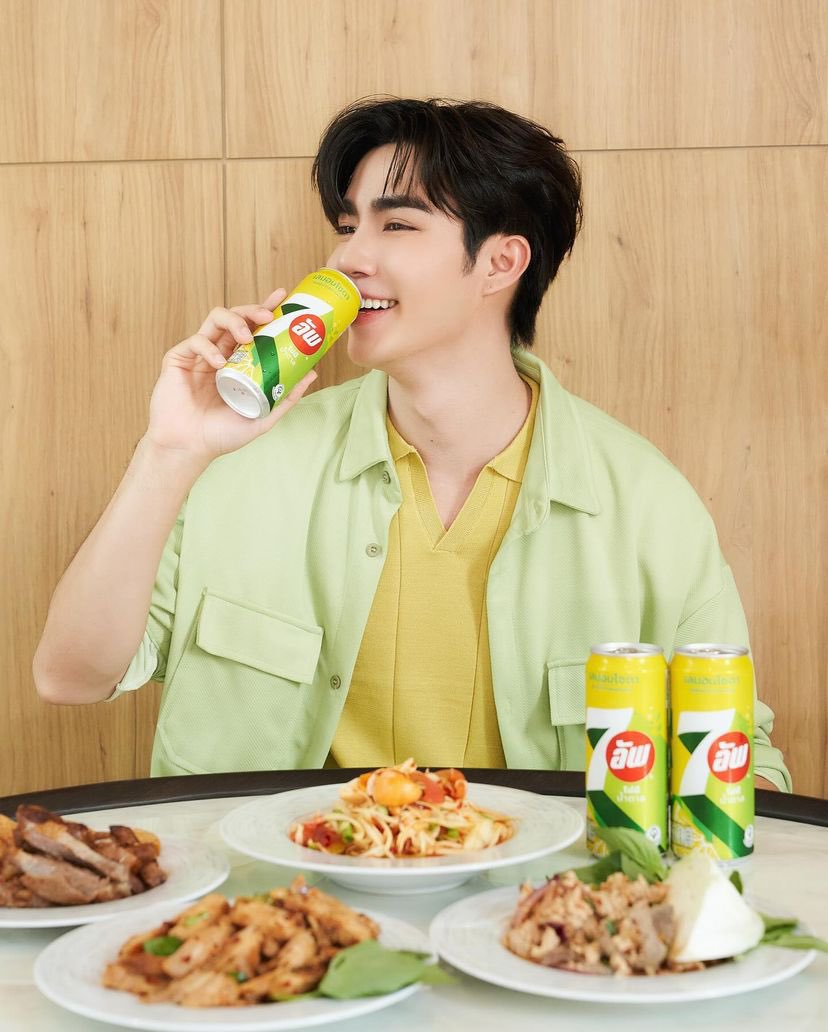 akanishieriko's tweet photo. Yeah! drink 7up lemon soda at next Thai trip!

#7UPLemonSoda
#ZeePruk
#Zunshine https://t.co/a3NsokMRnb