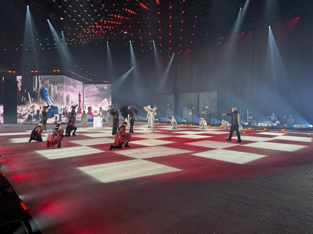 We've been filming for NO LIMITS: Holiday on Ice. Starting on 15th November, this ice spectacular is going to be magical, colourful, bold and include some world-class figure skating. It has been amazing to work with Olympic legend #ChristopherDean and <a href="/TheDanWhiston/">Daniel Whiston</a> on this show