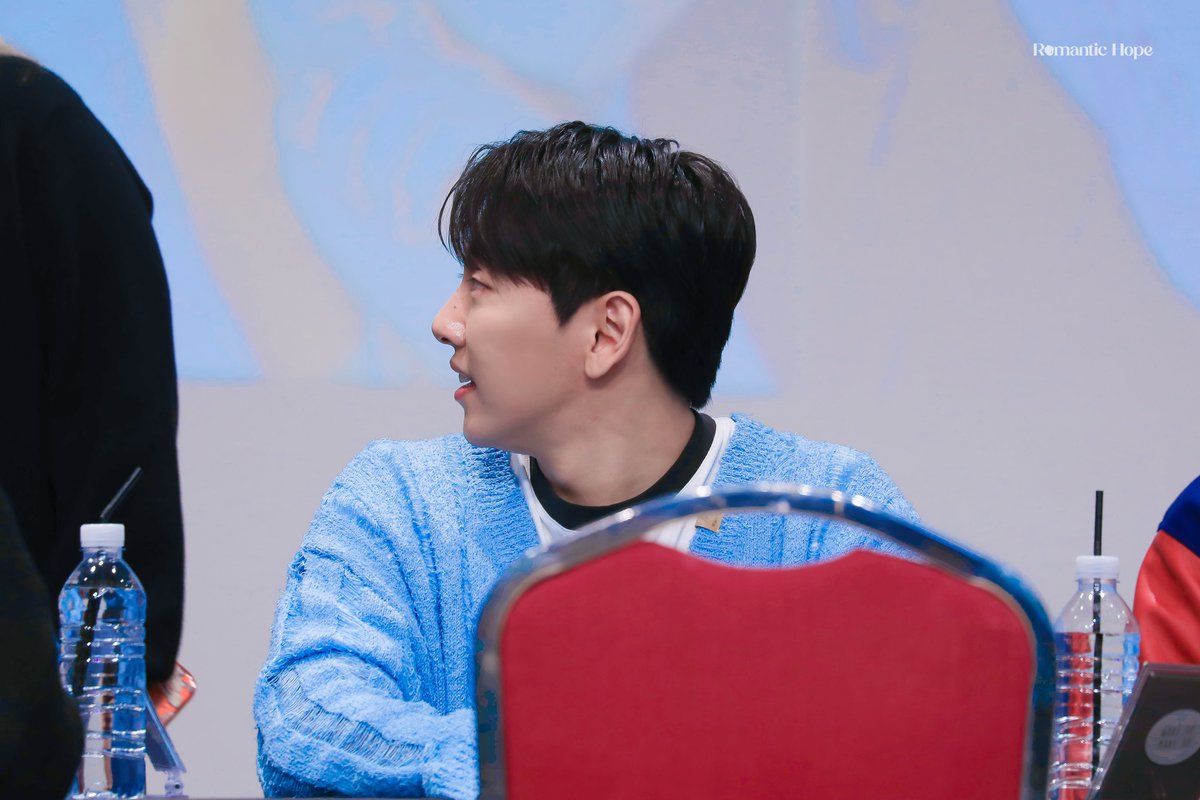 RomanticHope_'s tweet photo. 231112 사운드웨이브 엠비셔스 팬싸인회 #노태현

옆태💦💦💦 https://t.co/c9WuEuc8QH