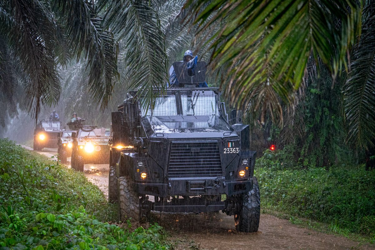 armeedeTerre's tweet image. Partenariat militaire opérationnel ✅ pour les @EFCI_officiel et un peloton blindé de la gendarmerie ivoirienne.

➡️ Renforcement des compétences 🇫🇷🇨🇮, combat débarqué, lutte contre les engins explosifs improvisés, sauvetage au combat, échanges de savoir-faire.

#MissionsOps