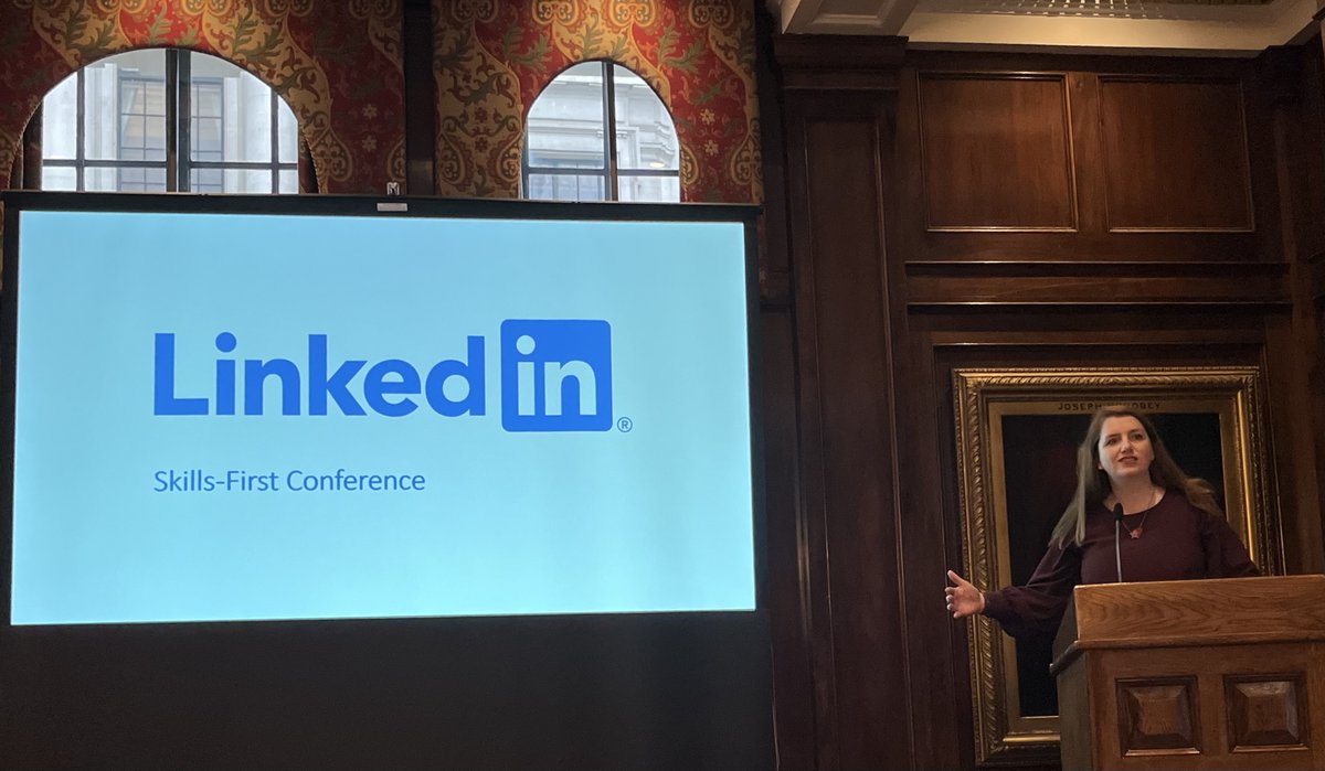 I was very glad to speak at LinkedIn's Skills-First employment conference today, setting out Labour's case for a more ambitious DWP... 🧵 (1/5)