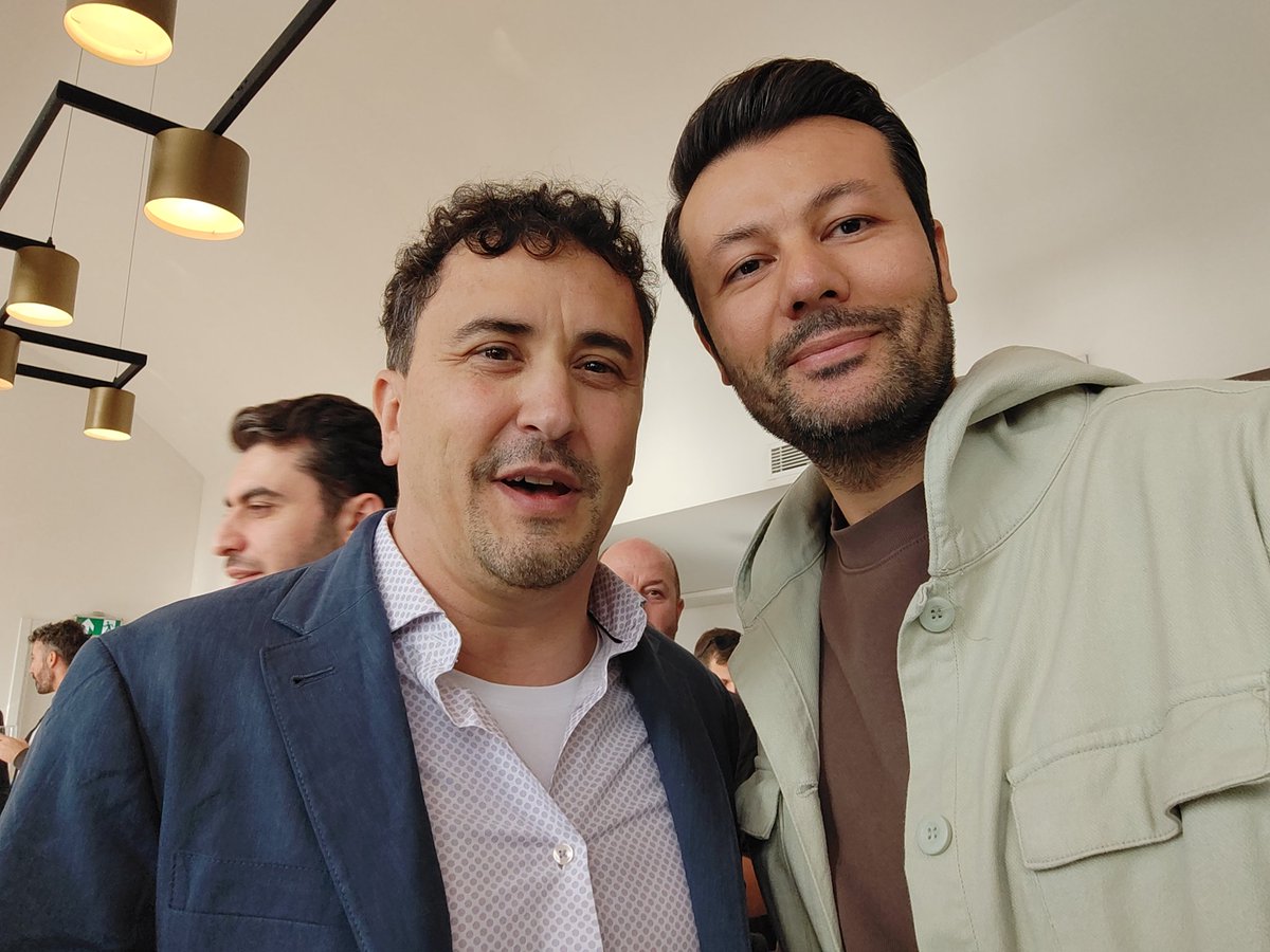 He's the real MVP in the blockchain game! Our interaction was the highlight of my crypto-adventure!

<a href="/el33th4xor/">Emin Gün Sirer🔺⚔️</a> #Avalanche