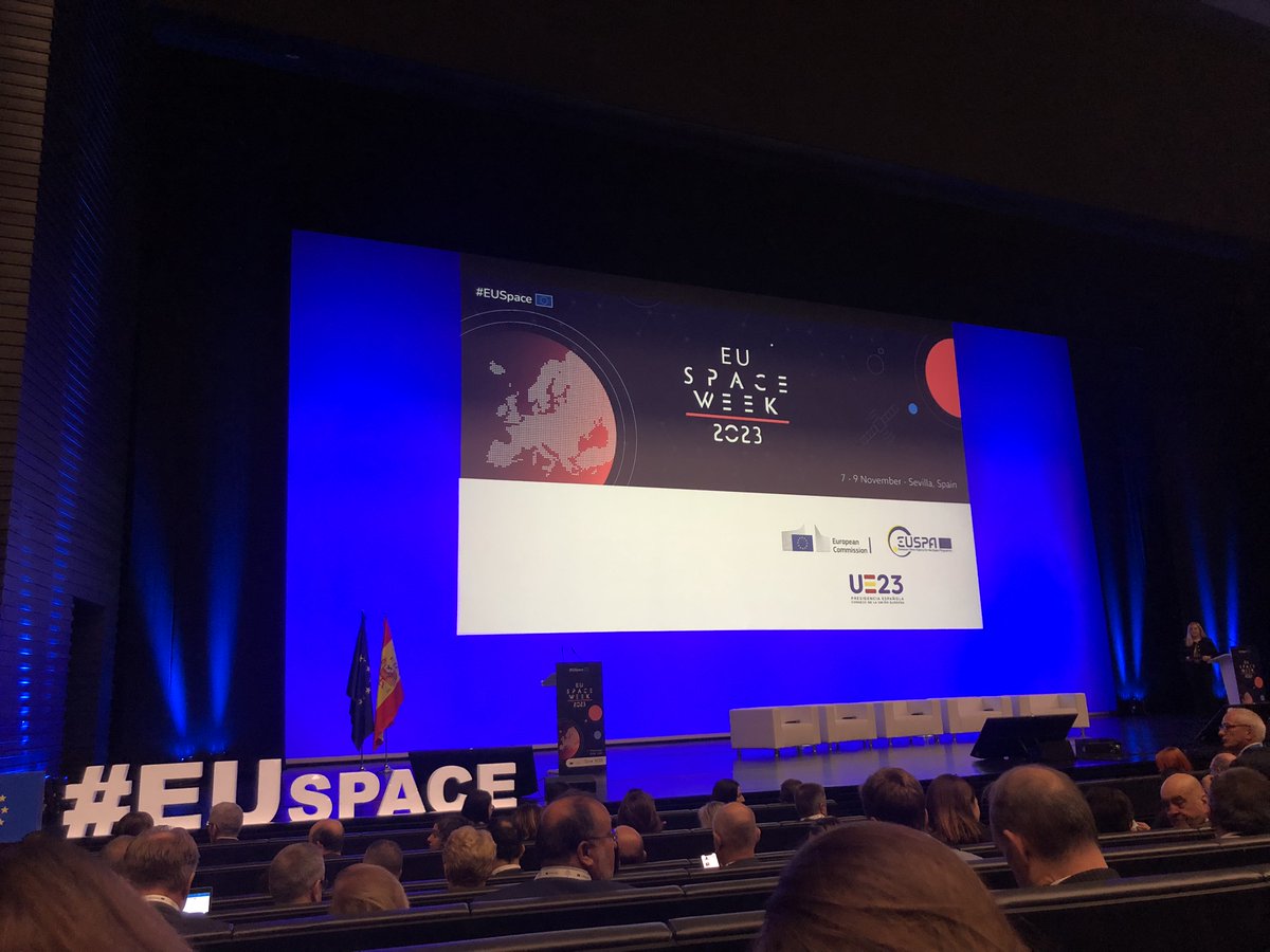 aerocv_'s tweet image. Estuvimos en la #EUSpaceWeek 🚀

En la Comunidad Valenciana también apostamos por el #SectorEspacial, y durante esta semana entidades de la región participaron activamente en la #SemanadelEspacio de Sevilla.