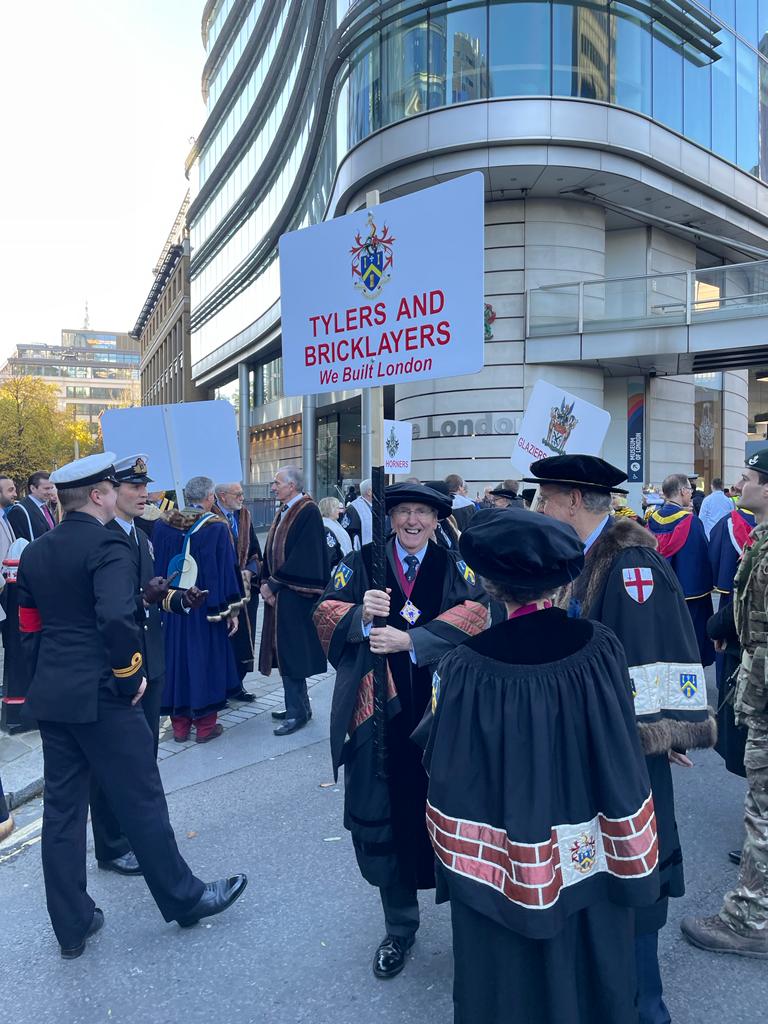 Ts_and_Bs's tweet image. More photos from the Lord Mayor's Show...