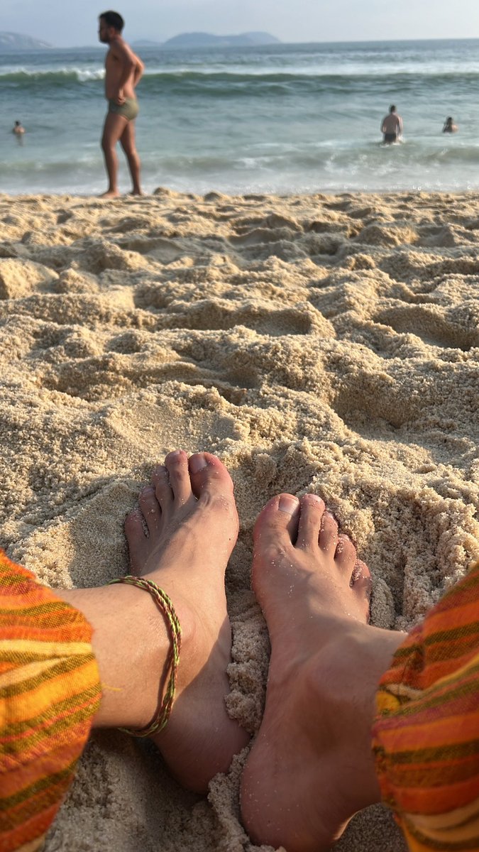 preti0sus's tweet photo. aaaah o Rio 💛 https://t.co/9hatJBSvLL
