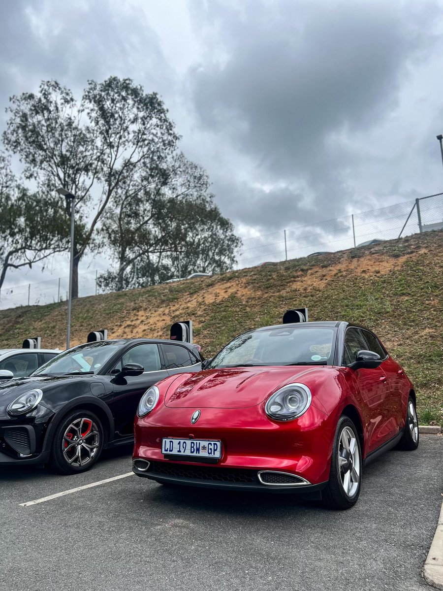 Kumbi-M on Cars tweet media