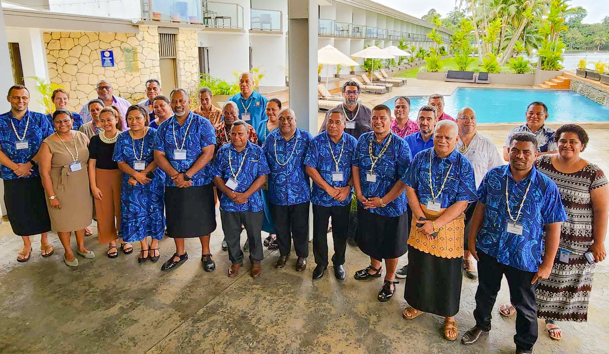 Ambassador Albon Ishoda of Marshall Islands led the charge for sustainable shipping @ the Pacific Blue Shipping Partnership (PBSP) meeting in Fiji. RMI remains steadfast in its commitment to drive eco-friendly practices in the maritime industry. rb.gy/lwl90v