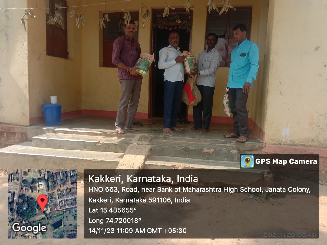 AHVS_Karnataka's tweet photo. ದಿನಾಂಕ 14/11/23 ರಂದು ಬೆಳಗಾವಿ ಜಿಲ್ಲೆಯ ಖಾನಾಪುರ ತಾಲೂಕಿನ ಕಕ್ಕೇರಿ ಗ್ರಾಮದ ರೈತರಿಗೆ ಮೇವಿನ ಬೀಜ ವಿತರಣಾ ಕಾರ್ಯಕ್ರಮವನ್ನು ಡಾ. ಎ ಎಸ್ ಕೂಡಗಿ, ಮುಖ್ಯ ಪಶುವೈದ್ಯಾಧಿಕಾರಿ(ಆಡಳಿತ) ರವರ ನೇತೃತ್ವದಲ್ಲಿ ಹಮ್ಮಿಕೊಳ್ಳಲಾಯಿತು.
#Belagavi #Fodderseeds https://t.co/35cZFOCryn