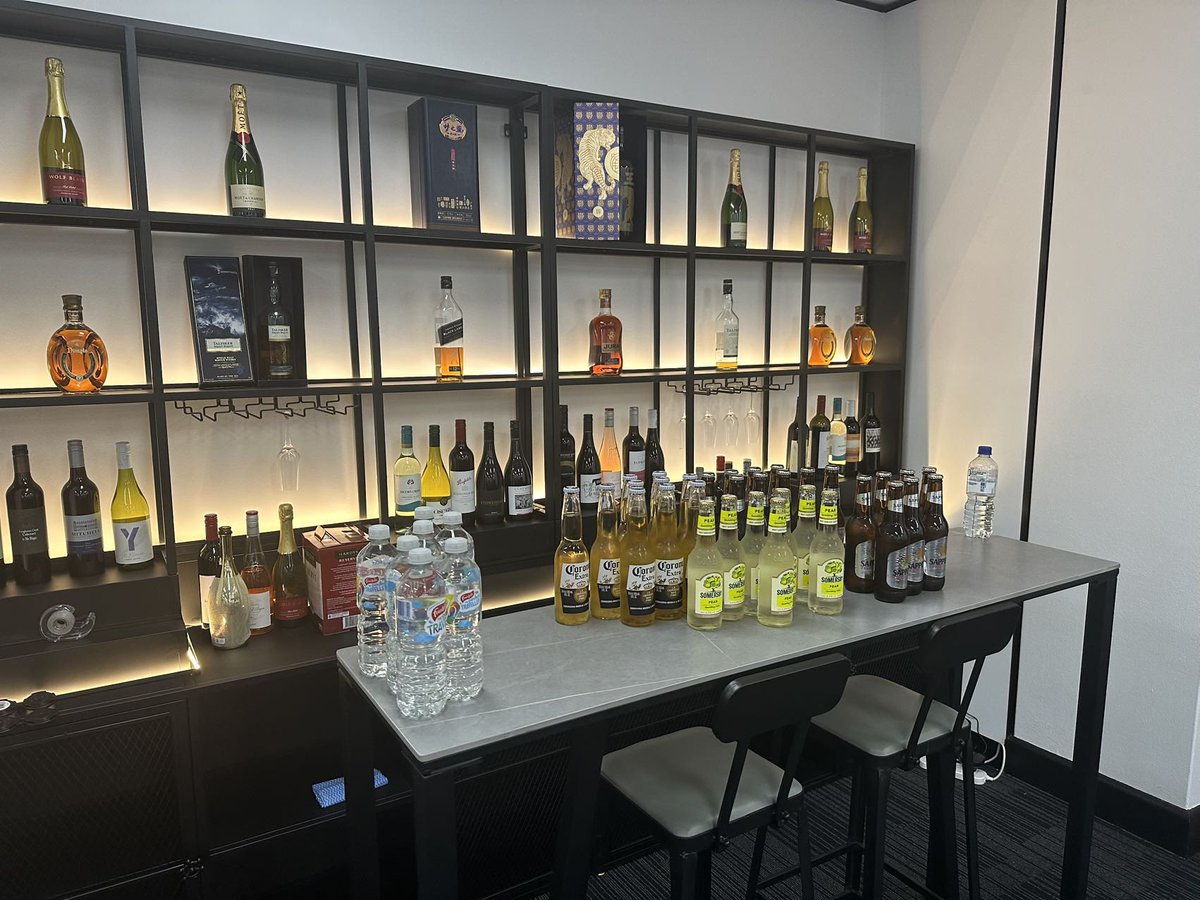 0xGreythorn's tweet photo. What a night!
🎉 Our casual meetup at @0xGreythorn 's Melbourne office with @zeebuofficial &amp; @AussieCryptoRS was a great success.

💭 Reflecting on these moments, we're more excited than ever about the future of crypto.

#AusCryptoCon #GreythornMeetup #web3 #web3melb https://t.co/TjaZKfulho
