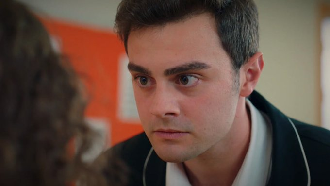 blvcom's tweet photo. 👫 La ficción #Hermanos13Nov de @antena3com registró 2.225.000 ESPECTADORES ÚNICOS (AA).
➡️ La serie turca consiguió 1.257.000 espectadores de audiencia media y el 14.3% de cuota de pantalla.
#Audiencias 📺📊 https://t.co/597fzcudcf