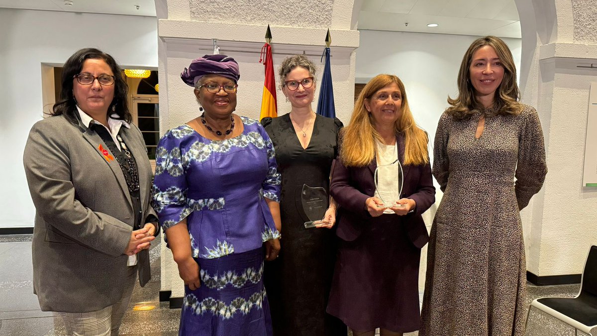 NOIweala's tweet photo. The @WTO Gender Unit is hosting the Youth Trade Summit on Gender, bringing young male and female researchers from around the world. An important highlight yesterday was the presentation of the first Gender Equality Pioneer Award to a researcher from an institution and to a researcher from a multilateral agency. Congratulations to @judfabianjud of the University of Ottawa and Simonetta Zarrilli of @UNCTAD for being the first prize winners and such role models for the young researchers. Delighted to support this alongside H.E Secretary Xiana Méndez Bértolo of Spain.