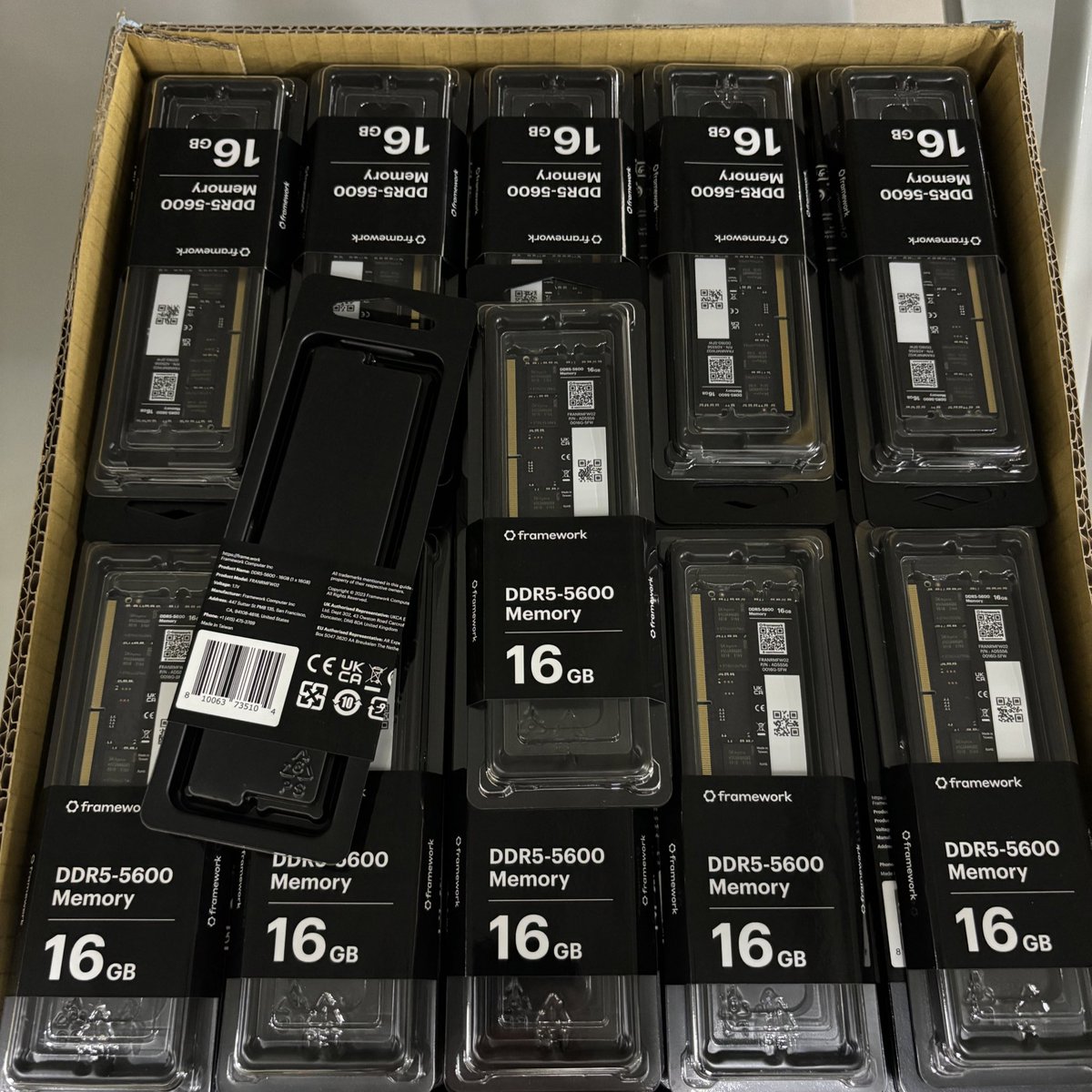 FrameworkPuter's tweet image. Enough memory for all of your Chrome tabs?