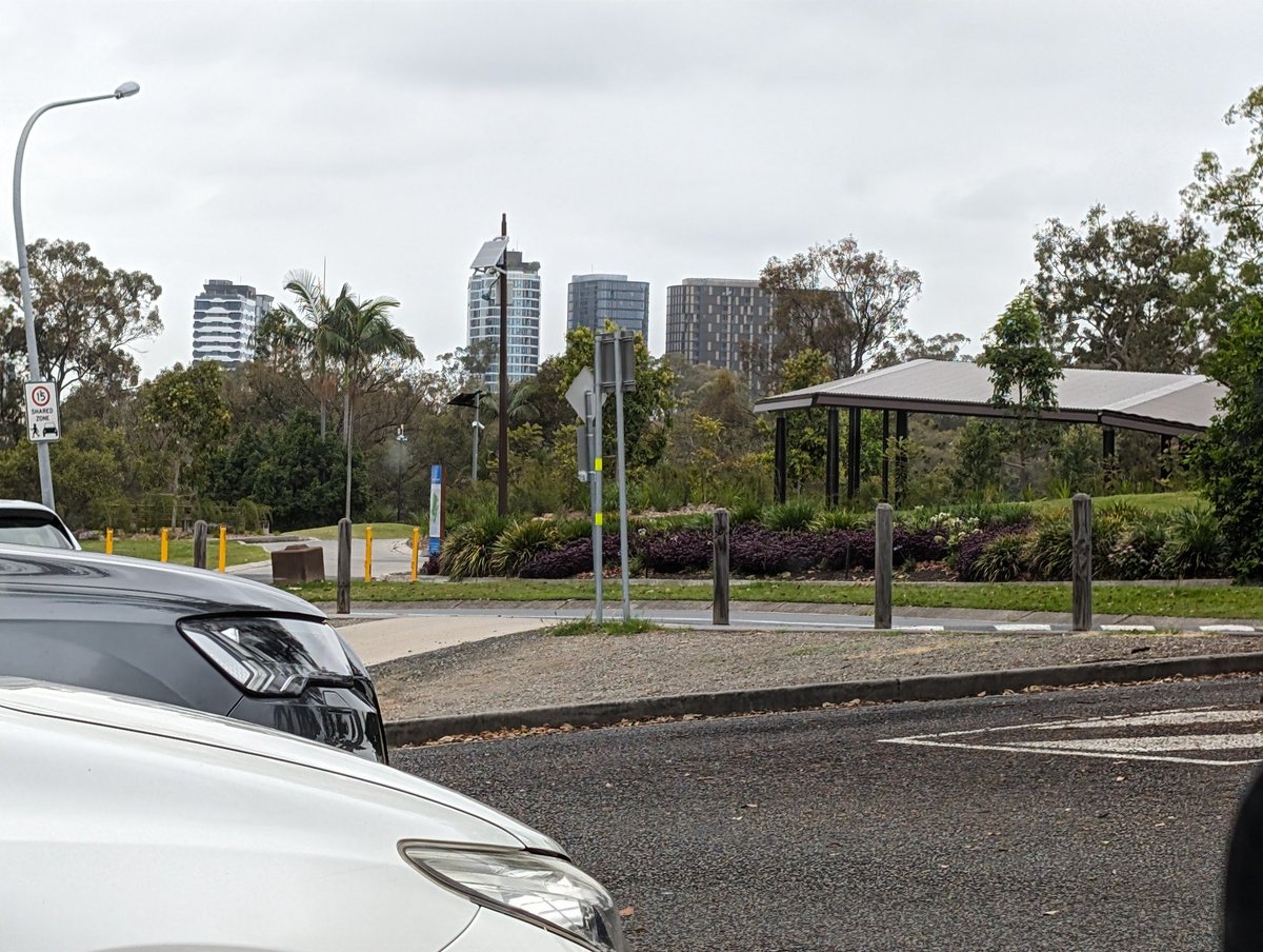 OZZY_GiRL_'s tweet image. Spent a very interesting day in Brisbane with the EO Queensland group of entrepreneurs. We learnt a lot about strategy in business. Loved it! #workfunction #learning #strategy