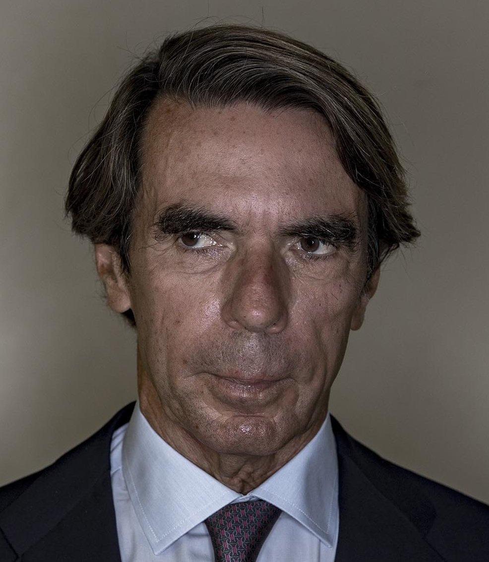 Rimanegra_'s tweet photo. José María Aznar como Villanos de Cine

Hilo🧵 👇🏼 https://t.co/nA80rEbP1S