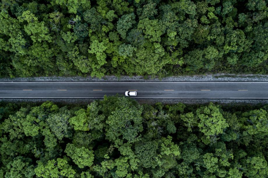 Instead of digging trenches, we must boldly engage in collaborative #RDI to drive Finland's economy toward sustainable growth and renewal, VTT's <a href="/HyytinenKirsi/">Kirsi Hyytinen</a> and <a href="/valkatti/">Katri Valkokari</a> write ✅💡

Read the blog on ecosystems' role in building a sustainable future 🔗 hubs.ly/Q028FVNk0