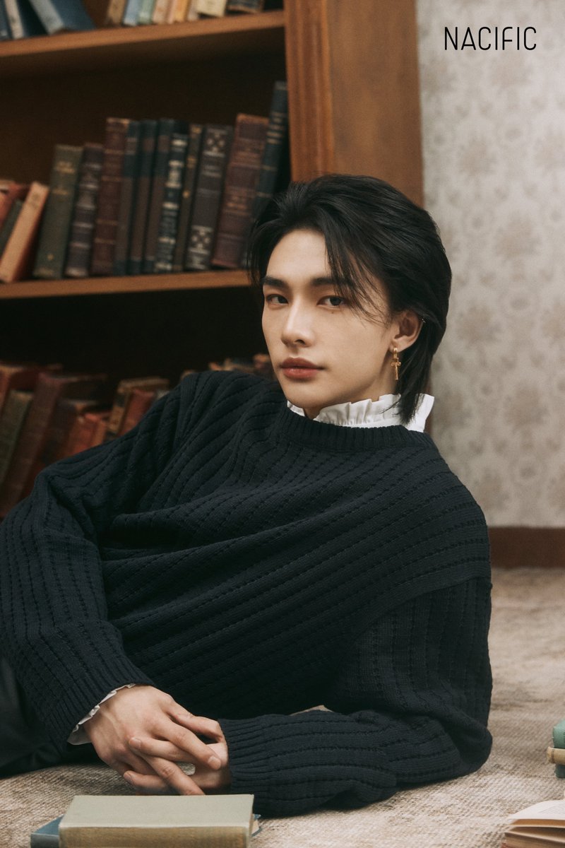 KrNacific's tweet image. 𝗡𝗔𝗖𝗜𝗙𝗜𝗖 𝗫 𝗦𝘁𝗿𝗮𝘆 𝗞𝗶𝗱𝘀

𝐓𝐡𝐞 𝐒𝐭𝐨𝐫𝐲 𝐨𝐟 𝐍𝐀𝐂𝐈𝐅𝐈𝐂 𝐰𝐢𝐭𝐡 𝐇𝐲𝐮𝐧𝐣𝐢𝐧📖

#네시픽 #스트레이키즈 #현진 
#nacific #StrayKids #Hyunjin