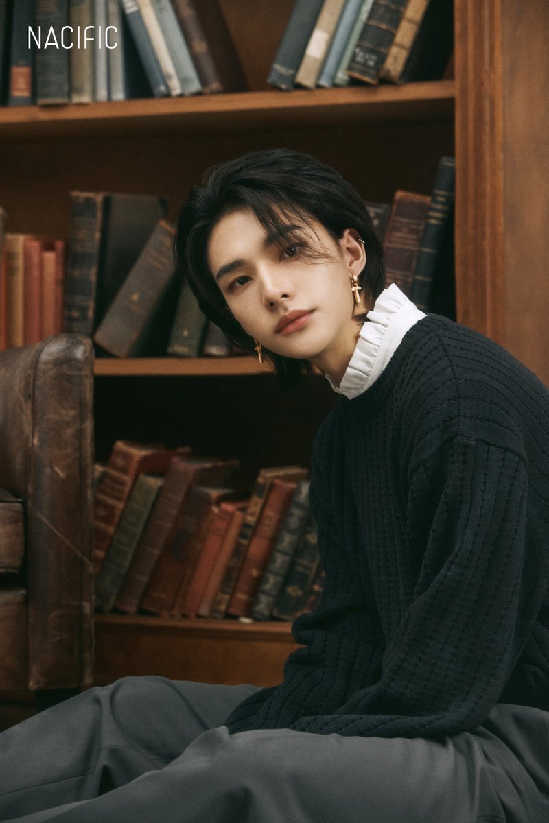 KrNacific's tweet image. 𝗡𝗔𝗖𝗜𝗙𝗜𝗖 𝗫 𝗦𝘁𝗿𝗮𝘆 𝗞𝗶𝗱𝘀

𝐓𝐡𝐞 𝐒𝐭𝐨𝐫𝐲 𝐨𝐟 𝐍𝐀𝐂𝐈𝐅𝐈𝐂 𝐰𝐢𝐭𝐡 𝐇𝐲𝐮𝐧𝐣𝐢𝐧📖

#네시픽 #스트레이키즈 #현진 
#nacific #StrayKids #Hyunjin