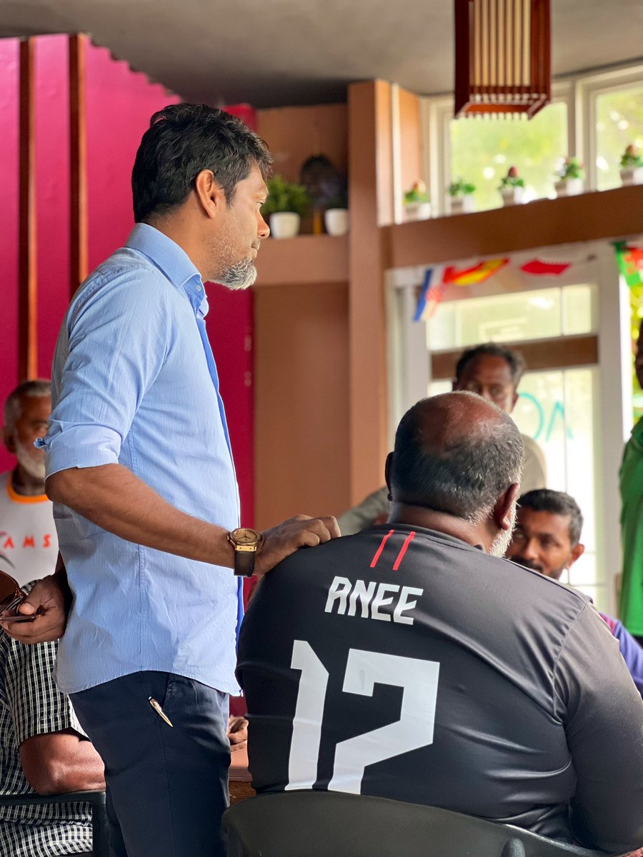 ގާތުން ބައްދަލުކޮށް، ފުޅާކޮށް މަސްވަރާކޮށް، ފުޅާކޮށް <a href="/TheDemocratsMV/">The Democrats</a> ހިނގާލެވޭނެ ވަރަުގެ ޤާބިލު ޒުވާން ލީޑަރެއް 💎💪

#AmrForDems
<a href="/HusenAmr/">Amr 🎈</a> 

#Live Thulusdhoo 
#WeTheDemocrats 
@TheDemocratsM