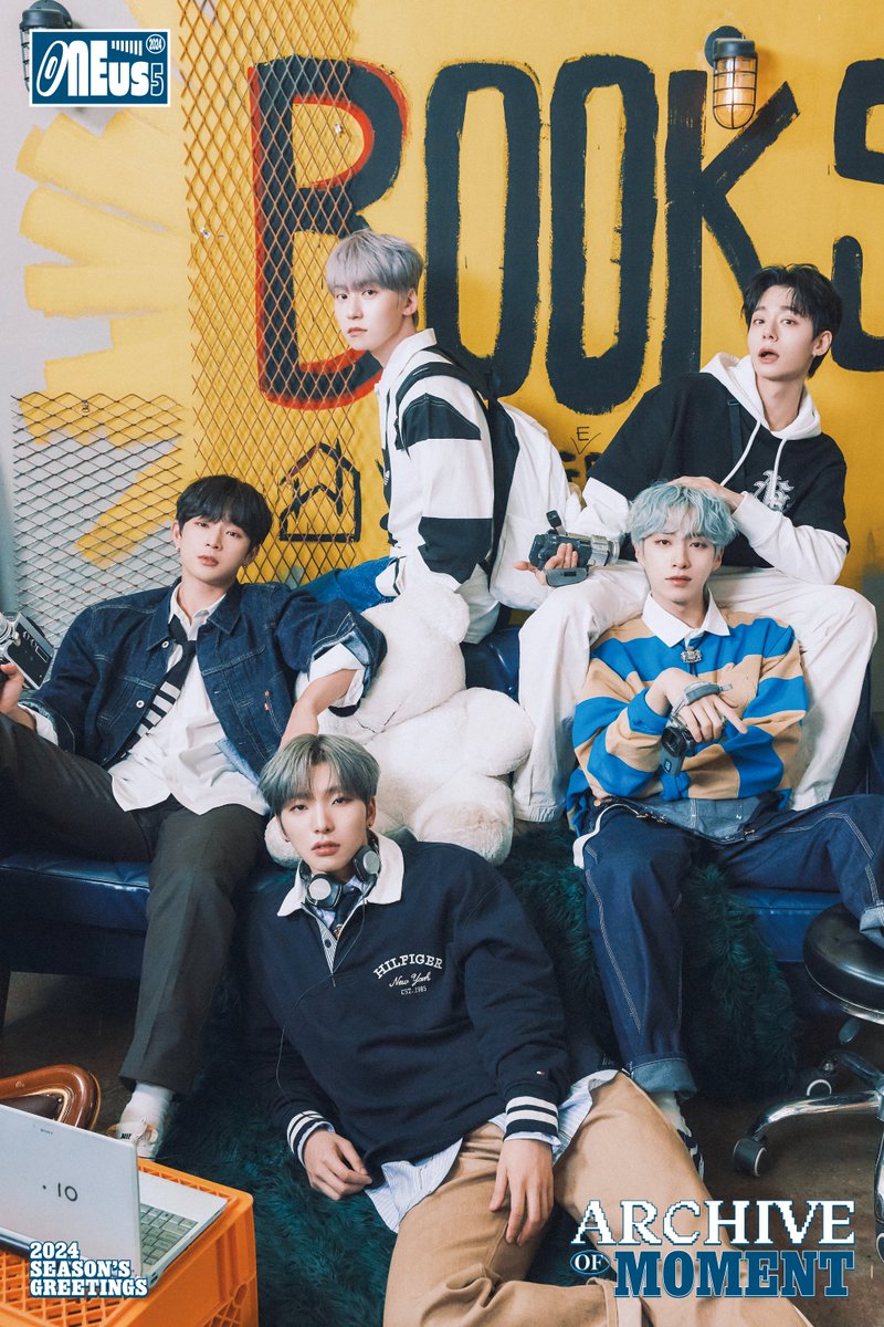 official_ONEUS's tweet image. [#원어스]

원어스(ONEUS) 2024
SEASON’S GREETINGS

🏫 CONCEPT PHOTO 🏫

📍 예약 판매 기간
✔ ~ 23.11.21 (화) PM 3:00

#ONEUS #시즌그리팅
#ARCHIVE_OF_MOMENT