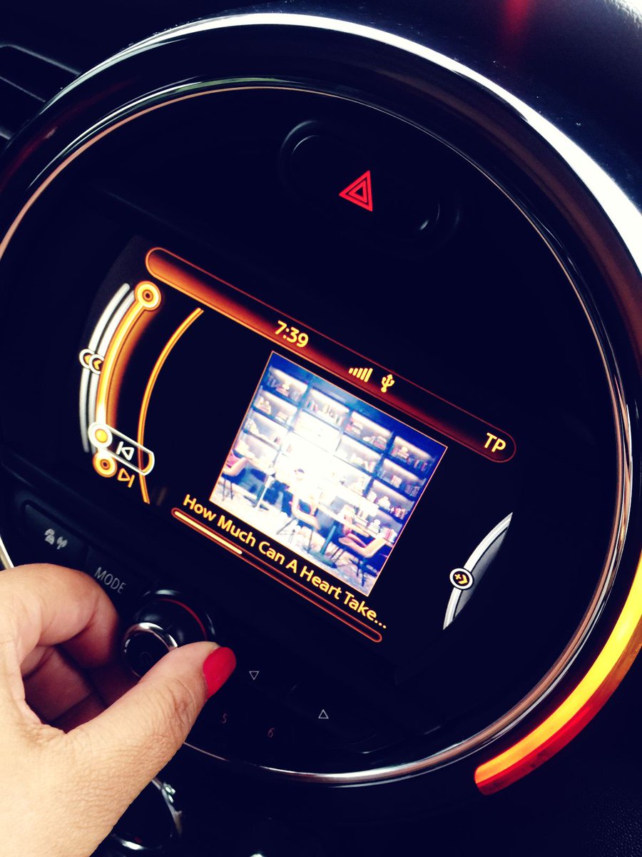 royzanne's tweet image. Absolutely smitten with this song – it's got my heart dancing! 🎶 Played it once, loved it twice. Music is magic.