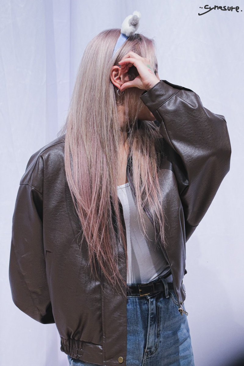 Cynosure0619's tweet photo. 231112 미니팬미팅

#마마무 #휘인
#MAMAMOO #WHEEIN https://t.co/CQoYmG7WGy