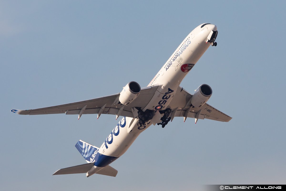 CAlloing's tweet photo. #DAS2023 Day1 with the Display of the @Airbus #A35K #FWMIL ! #avgeeks #avgeek https://t.co/qNaitqrKOX