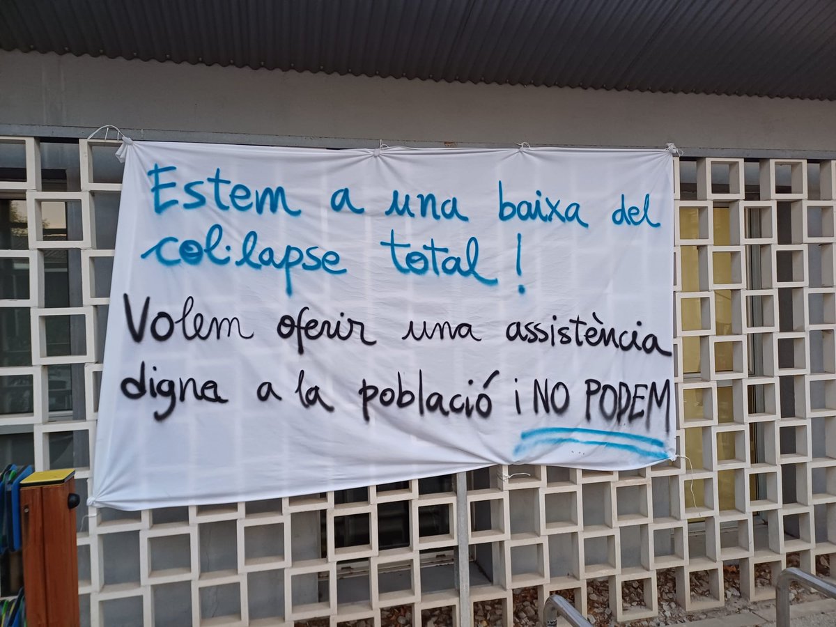 L'atenció primària està tocada de mort. Això és especialment greu a Cardedeu on de 13 metges hem passat a tenir 4'5. Impossible atendre ni uns mínims. Els diferents governs  no han mogut un dit aquest temps a pesar de les queixes de treballadores i usuàries. Fins quan <a href="/salutcat/">Salut</a> ?
