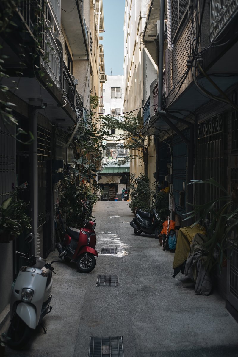 buzzerwalker's tweet photo. Need to get along with myself once a while.
#leicalens #SonyAlpha #streetphotography #Tainan #街頭攝影 #Tainantravel https://t.co/lpuLvwYLXq