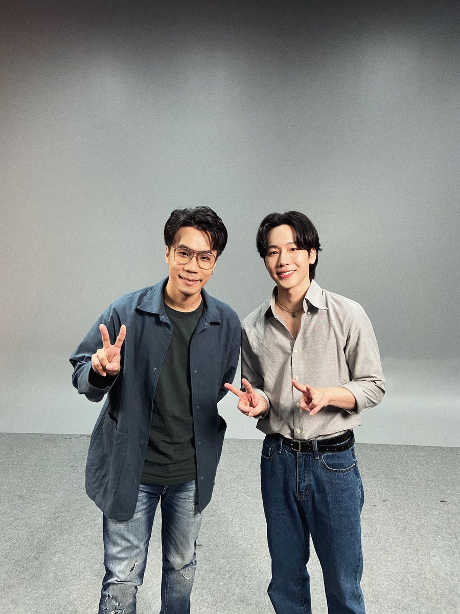 acloverbloom's tweet photo. เคยคิดว่าคงมาช่วงหนังเข้าปีหน้า มาไวกว่าที่คิดไว้เลย 🥺👏🏻 ดีใจจัง~ เค้าเหมาะกับ talk show มาก งื้ออออ~ 
#warwanarat https://t.co/2FefvpihLG