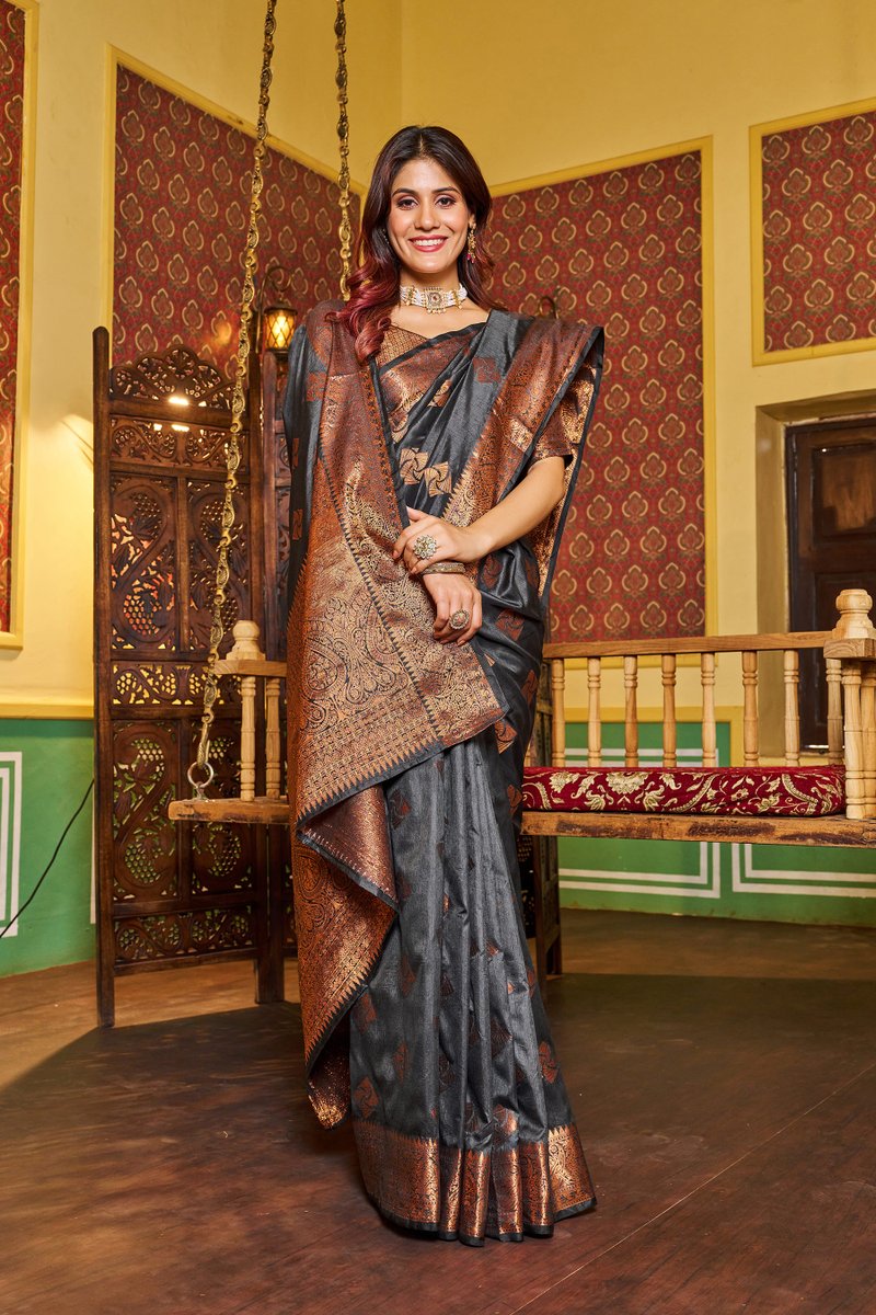 Step into the new year with elegance and grace in our Kathan Silk Banarasi woven saree! 
#elora #elorafamily #womenbrands #saree #kathansilk #banarasisilk #wovenwithlove #Regalcharm #newyearcelebration #newbeginnings #ShopNow #fashion