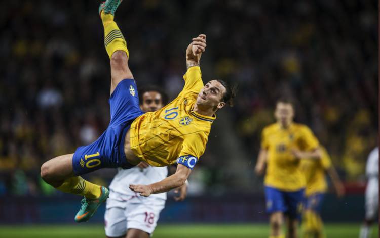 GOAL on X: You don't pick Zlatan in football tic tac toe, Zlatan picks  himself 😤  / X