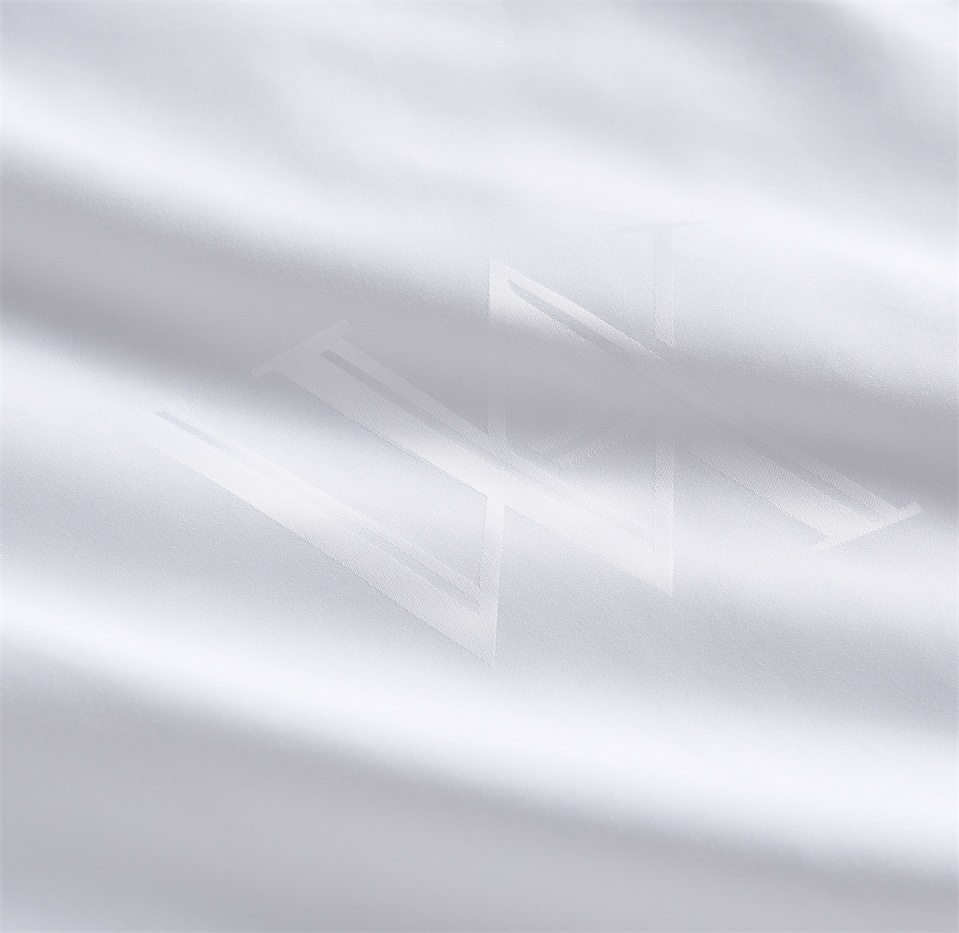 SidefuTextile's tweet photo. The combination of the logo design and embroidered border adds a touch of luxury to your hotel rooms, elevating the overall ambiance and leaving a lasting impression on your guests.
https://t.co/LMcNBeL7kv
#whitebeddingset #hotelbeddingset #bedlinen #hotellinen https://t.co/MlxqQ8q27f