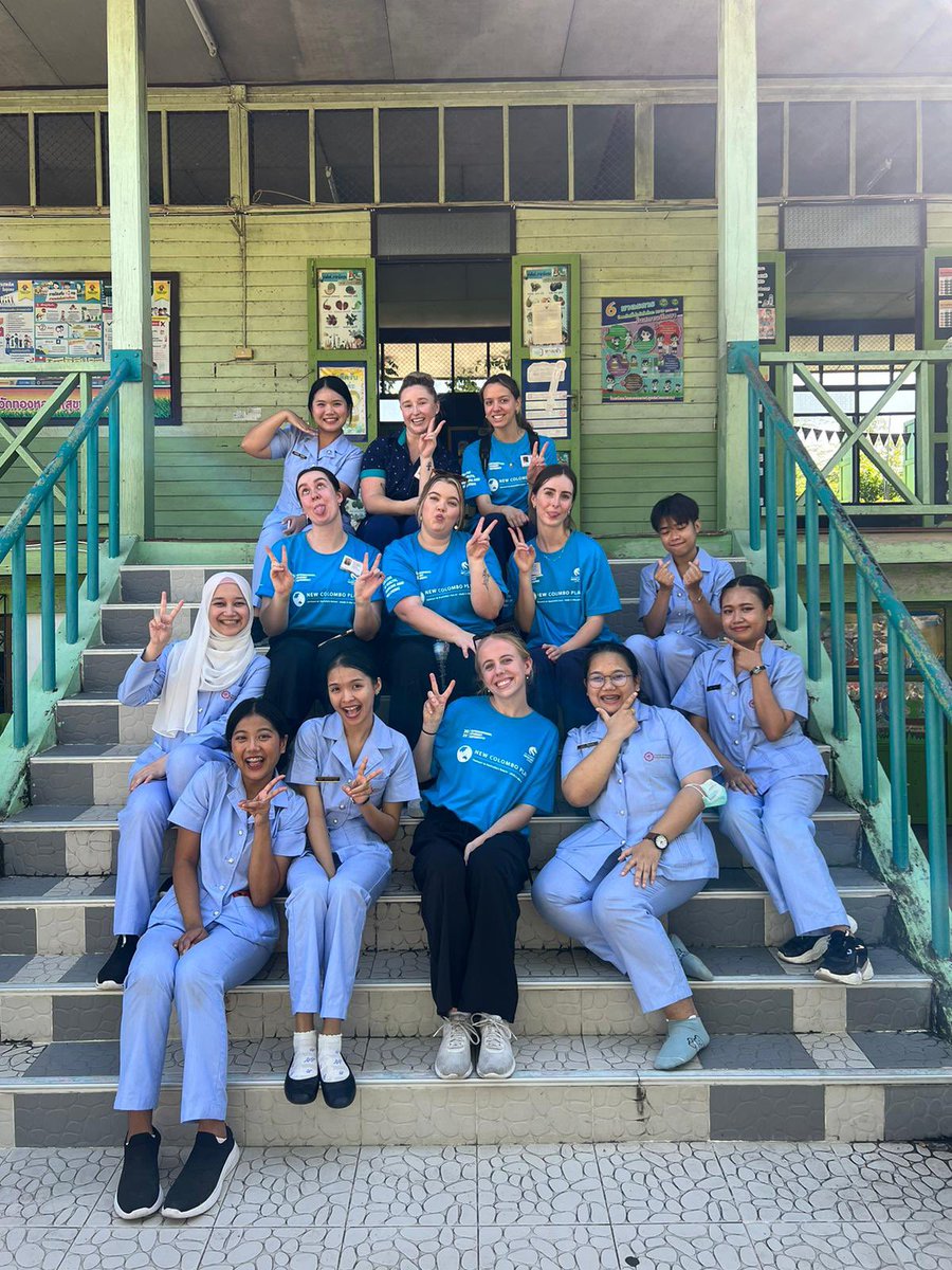 Day 3 Srinakharinwirot University Nursing had us travelling to the community to learn about health checks - fun was had by all @Uni_Newcastle @UniNewcastleSNM @NewColomboPlan