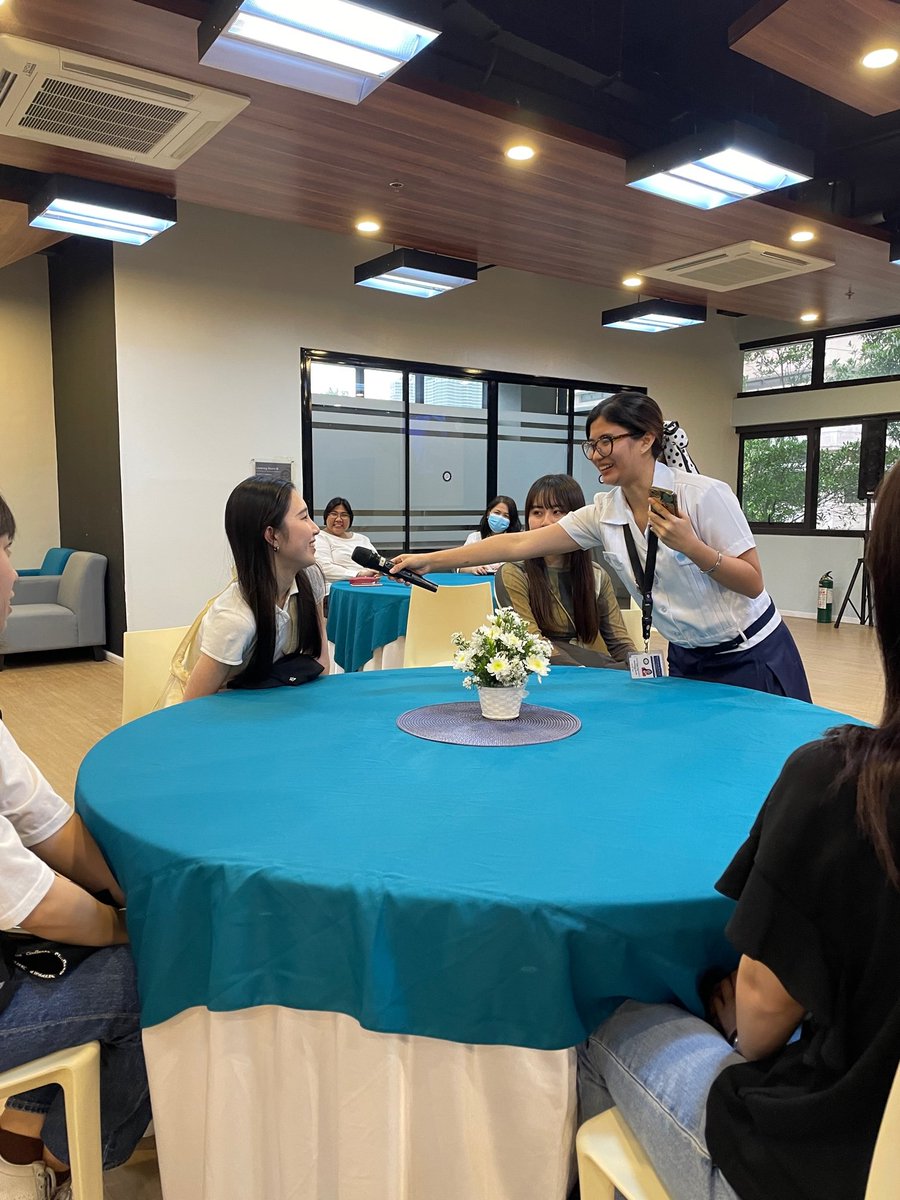 english_kc1948's tweet image. 11/13(月)～17(金)奥村先生３年生ゼミがフィリピン海外研修へ🇸🇽Assumption Collegeでの歓迎会は、パフォーマンスもあって盛り上がりました。学び多い研修となりますように🎀
#神戸女学院大学英文学科 #神戸女学院大学国際学部 #KobeCollegeSchoolofInternationalStudies #AssumptionCollege ＃ゼミ研修