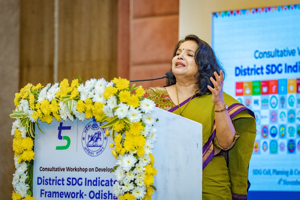 SDGOdisha's tweet photo. Bringing together experts to collaborate on developing a framework for monitoring SDGs at District level, a consultative workshop was inaugurated by Hon’ble Minister, Planning & Convergence @mlanuapada
& DC-cum-ACS @dc_odisha
#LocalisingSDGs @UNICEFIndia
@UNDP_India
@UNFPAIndia https://t.co/YffNsWyrEH