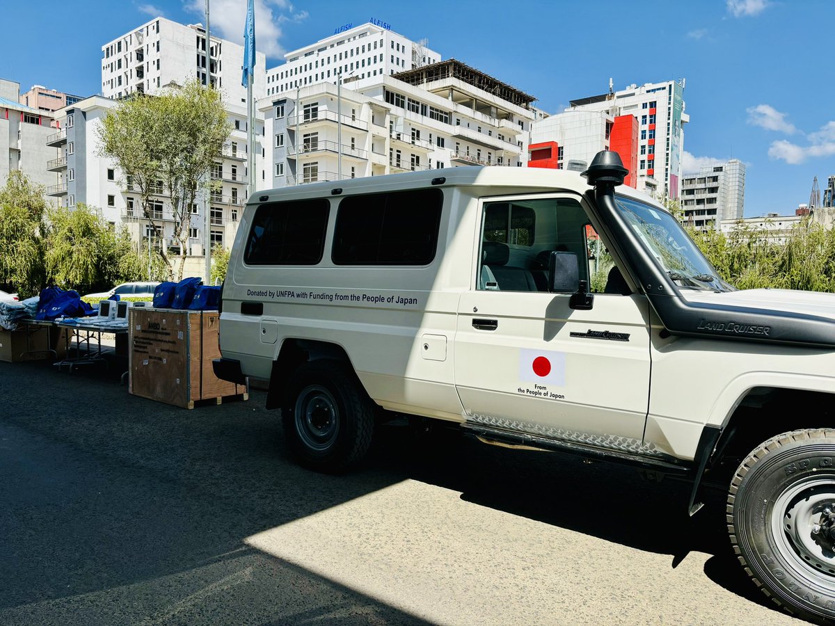 #happeningnow

A handover ceremony of two high-spec ambulances, medical equipment, & supplies to the #Amhara & #BenishangulGumuz regions, purchased with funding from @JapanEthiopia to rehabilitate the health system affected by emergencies in the regions.