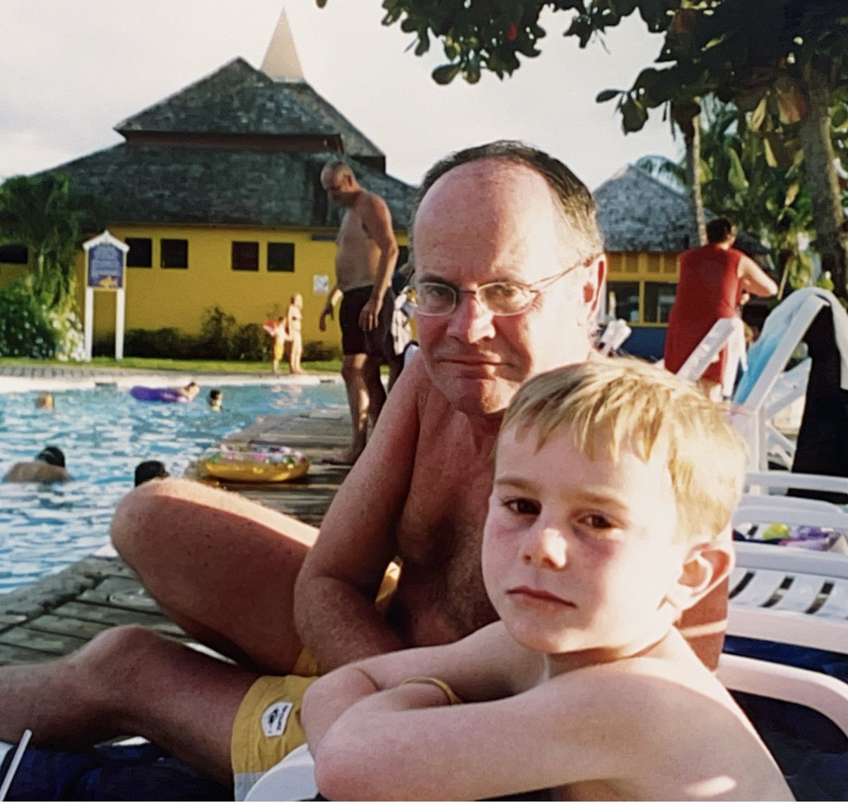 sam tompkins 🥪🎈 tweet media