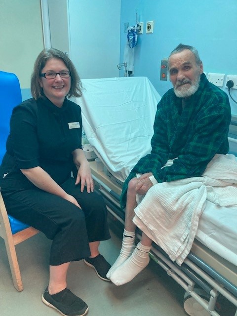 Bradford Teaching Hospitals NHS FT (@bthft) on Twitter photo Our REACT virtual ward is helping treat #palliative care patients like Michael (pic'd with Dr Clare Rayment) in the comfort of their own homes.
See tonight's <a href="/BBCLookNorth/">BBC Yorkshire</a> <a href="/jamiecoulsontv/">Jamie Coulson</a> report 2 hear about our work with <a href="/mariecurieuk/">Marie Curie</a>.
 
#Bradford 
@Mel_Pickup 
<a href="/holmes74sarah/">Sarah Holmes</a> Our REACT virtual ward is helping treat #palliative care patients like Michael (pic'd with Dr Clare Rayment) in the comfort of their own homes.
See tonight's <a href="/BBCLookNorth/">BBC Yorkshire</a> <a href="/jamiecoulsontv/">Jamie Coulson</a> report 2 hear about our work with <a href="/mariecurieuk/">Marie Curie</a>.
 
#Bradford 
@Mel_Pickup 
<a href="/holmes74sarah/">Sarah Holmes</a>