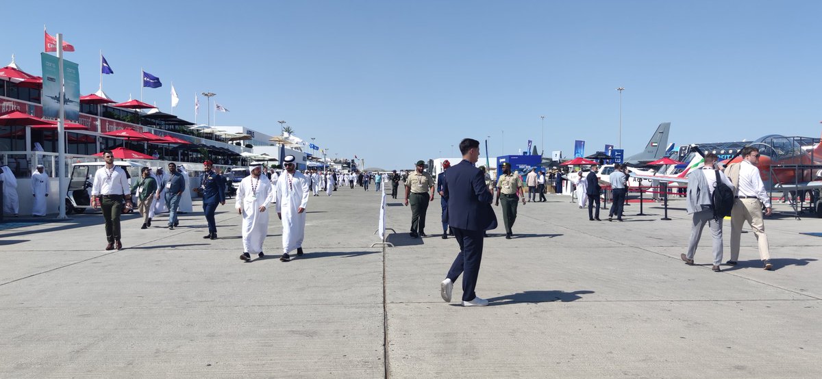 Quelques images du statique du #DubaiAirshow