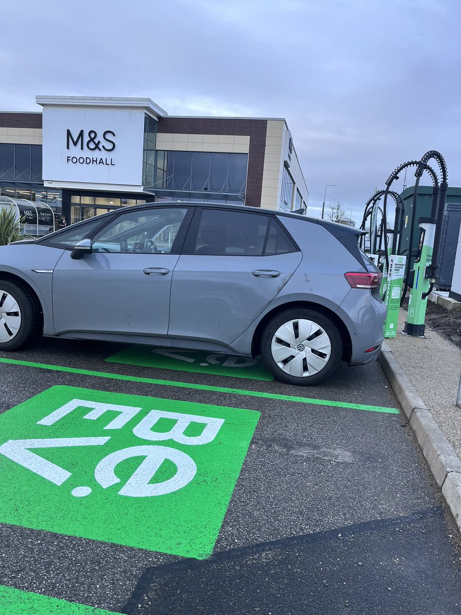 𝑆𝑎𝑚 𝐽𝑜ℎ𝑛𝑠𝑜𝑛 tweet media