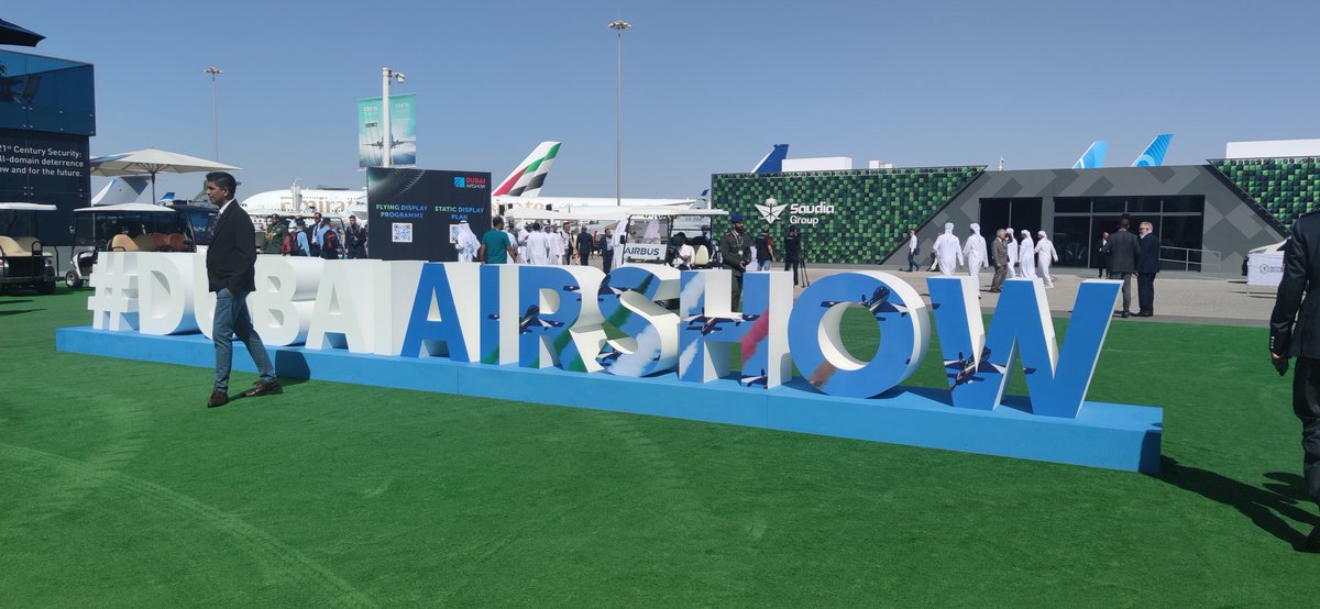 Quelques images du statique du #DubaiAirshow
