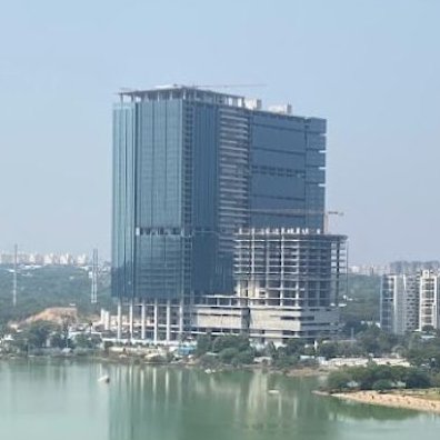 HyderabadMojo's tweet photo. #Offices #iTower 🏙️
Co-working player iSprout will reportedly take up the entire Block B of SAS iTower which is under construction and going up fast.
The facade on the larger Block A is nearing completion and exterior works on the Mall (Tower base) have also begun. https://t.co/BpZDZbBn0k