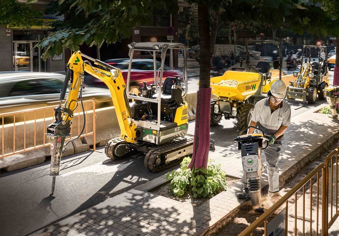 EarthmoversMag's tweet photo. Wacker Neuson Group remains on course for growth despite signs of general economic slowdown.

Read story ⬇️
https://t.co/o303DXteBa

----
#earthmoversmagazine #economy #wackerneuson #construction #plantmachinery https://t.co/XesxUDPsXf