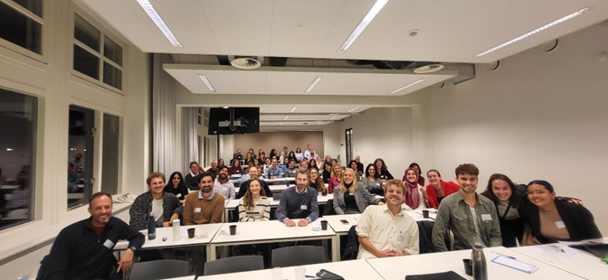 Last Friday, Utrecht University (<a href="/USE_UU/">U.S.E.</a>) hosted the 1st Dutch Development Economics PhD Workshop. An action-packed day, with >60 attendees listening to 14 PhD presentations from <a href="/USE_UU/">U.S.E.</a>, <a href="/VUamsterdam/">Vrije Universiteit Amsterdam (inactief)</a>, <a href="/TilburgU_TiSEM/">Tilburg University Economics and Management</a>, <a href="/UNUMERIT/">United Nations University - MERIT</a>, <a href="/univgroningen/">University of Groningen</a>, <a href="/Econ_WU/">Section Economics of Wageningen University</a>, <a href="/Radboud_Uni/">Radboud University</a>. (1/4)