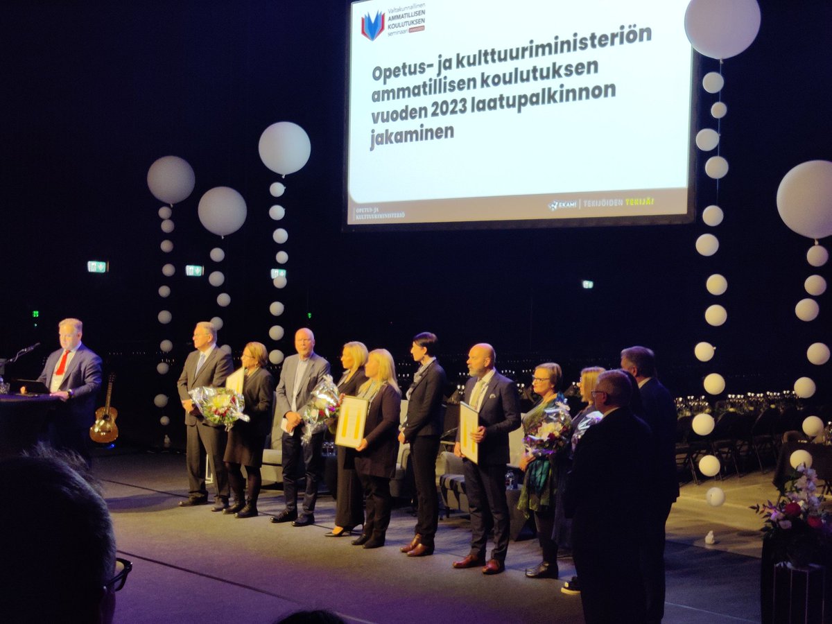 .<a href="/Kuntaliitto/">Kuntaliitto | Kommunförbundet</a> onnittelee #ammatillinenkoulutus laatupalkinnon saajia
<a href="/taitotalofi/">Taitotalo</a> &amp; Samiedu sekä kunniamaininnan saaneita @riverialainen &amp; <a href="/SDO_kampukset/">SuomenDiakoniaopisto</a>