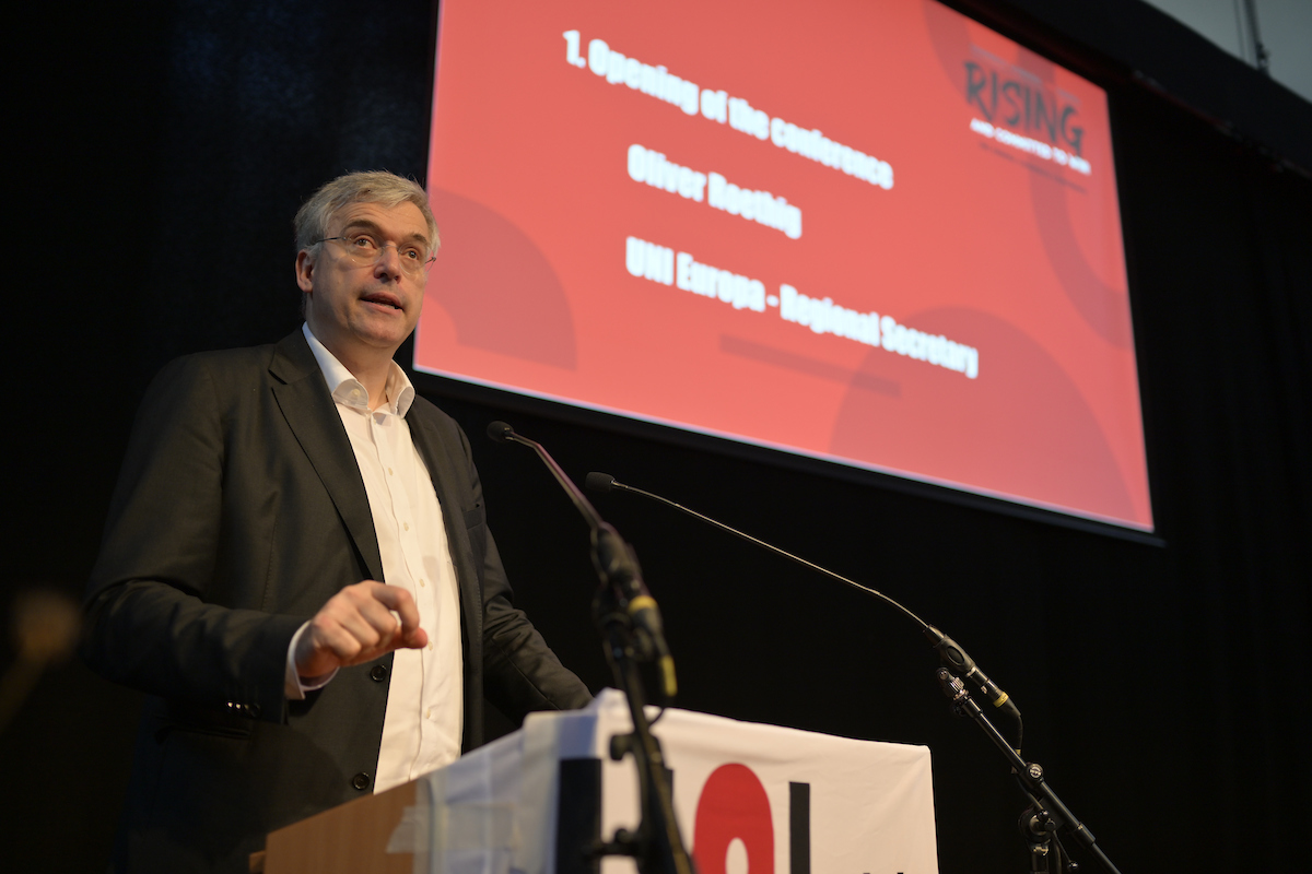 UNI_Europa's tweet photo. “Ahold Delhaize has unilaterally decided to franchise stores in Belgium. Shame on Ahold management. Shame on all social partners that don’t engage in good faith negotiations,” says @ORoethig. #CommerceRising https://t.co/wIiq9gb4Gn