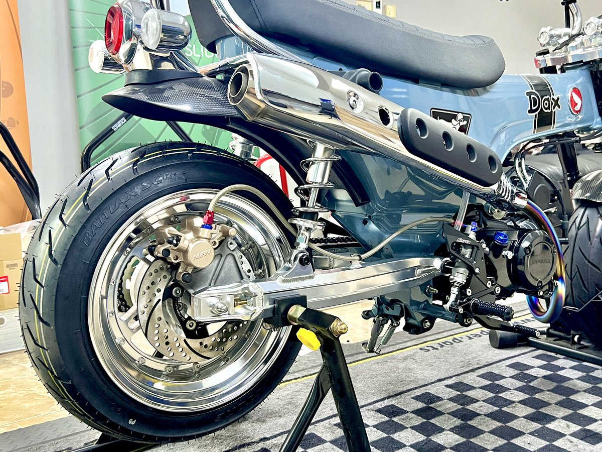 Dax125/ダックス125 2インチロングアルミスイングアームと6Jホイールの 