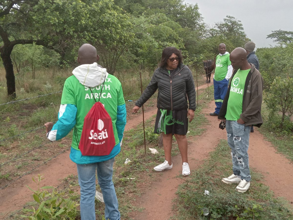 HarryMazibuko's tweet image. #porous Borders. Mpumalanga PC visit. Matsamo border @Hermanmashaba @john_moodey @tho